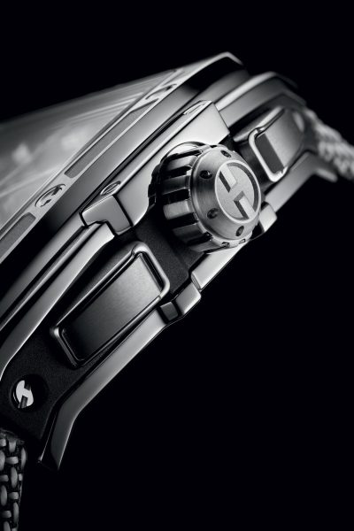 Spirit Of Big Bang Essential Grey 42 mm close up 1 Spirit Of Big Bang Essential Grey 42 mm close up 1